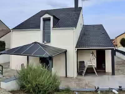 Weiss Nathan Rénovation couverture zinguerie démoussage toiture ravalement de façade habillage planche de rive cheminée
