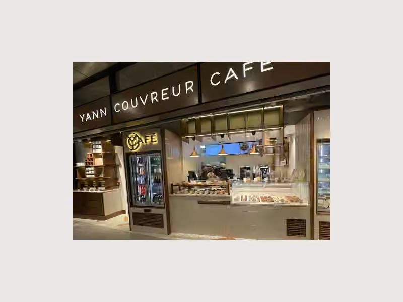 Yann Couvreur Café Gare Montparnasse