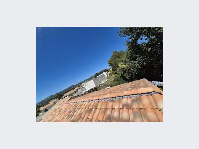 Agence Montpellier : Area Toiture